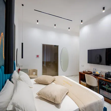 Di Virgilio Luxury Couette-café *